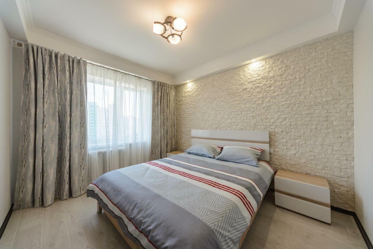 Artal Apartment On Iordanskaya 22 Kiev Exterior foto